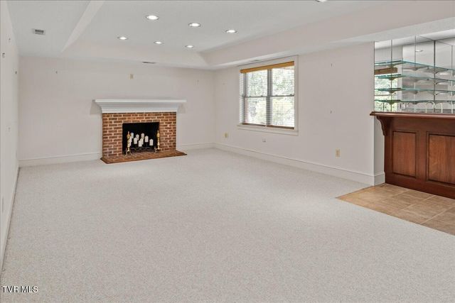 121 Queensgate, Bristol, TN 37620