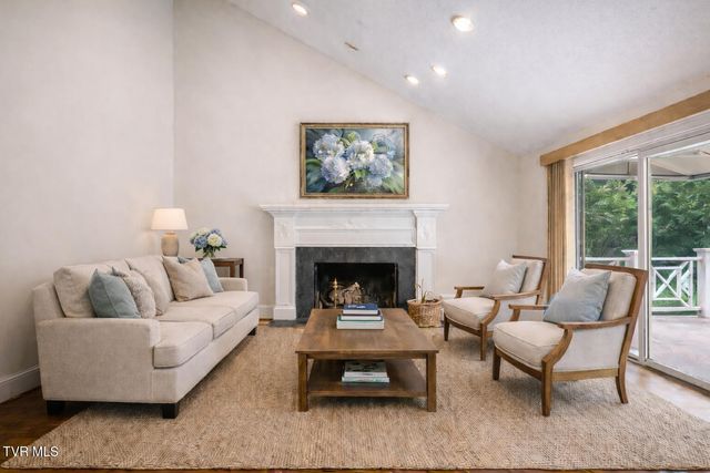 121 Queensgate, Bristol, TN 37620