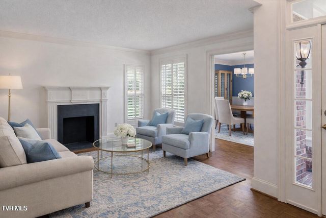 121 Queensgate, Bristol, TN 37620