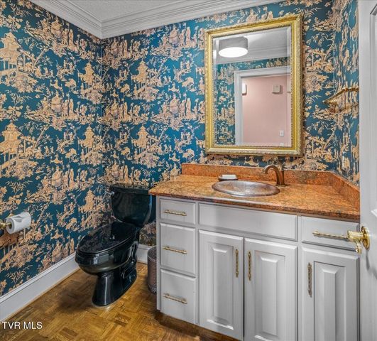 121 Queensgate, Bristol, TN 37620