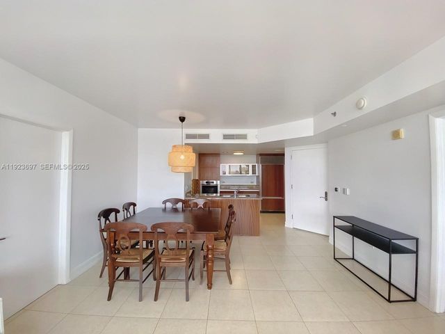 17201 Collins Avenue 1009, Sunny Isles Beach, FL 33160