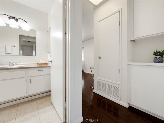 1047 W Francis A, Ontario, CA 91762