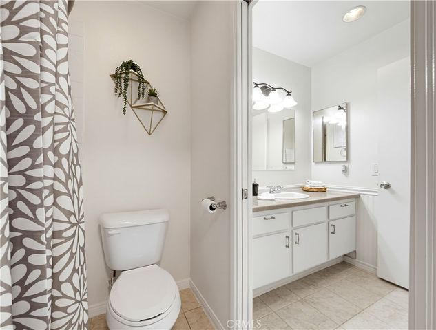 1047 W Francis A, Ontario, CA 91762