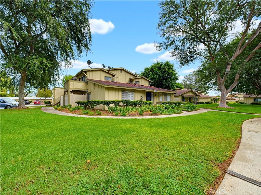 1047 W Francis A, Ontario, CA 91762 — photo 2