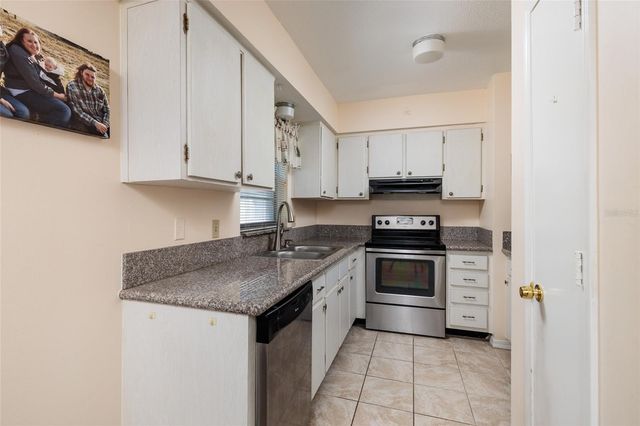 6970A PLACE DE LA PAIX 2B, South Pasadena, FL 33707