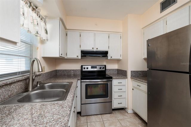 6970A PLACE DE LA PAIX 2B, South Pasadena, FL 33707