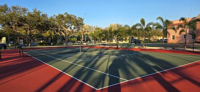 6970A PLACE DE LA PAIX 2B, South Pasadena, FL 33707