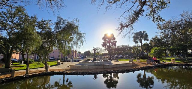 6970A PLACE DE LA PAIX 2B, South Pasadena, FL 33707