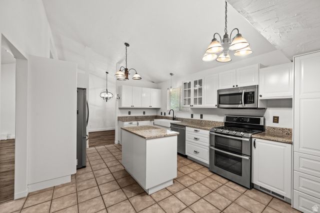 2163 E BORG DR, Sandy, UT 84092