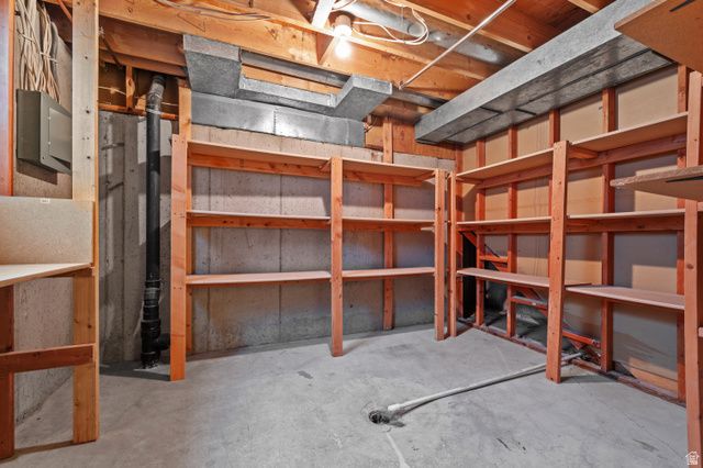 2163 E BORG DR, Sandy, UT 84092