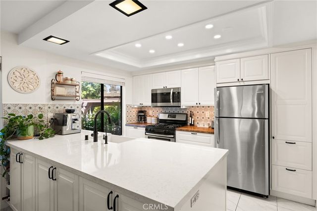 374 S Prospectors 121, Diamond Bar, CA 91765