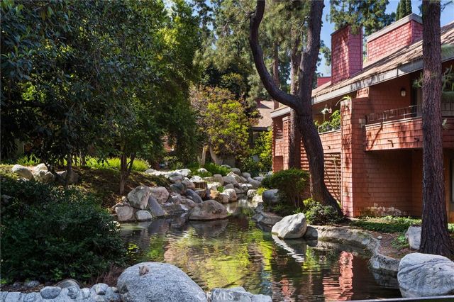 374 S Prospectors 121, Diamond Bar, CA 91765