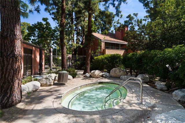 374 S Prospectors 121, Diamond Bar, CA 91765