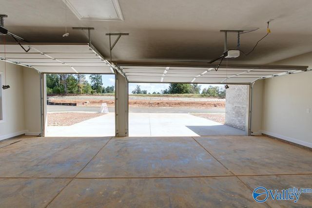 26484 Old Town Drive, Athens, AL 35613