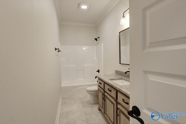 26484 Old Town Drive, Athens, AL 35613