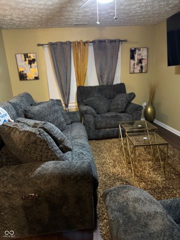 2042 Columbia Avenue, Indianapolis, IN 46202