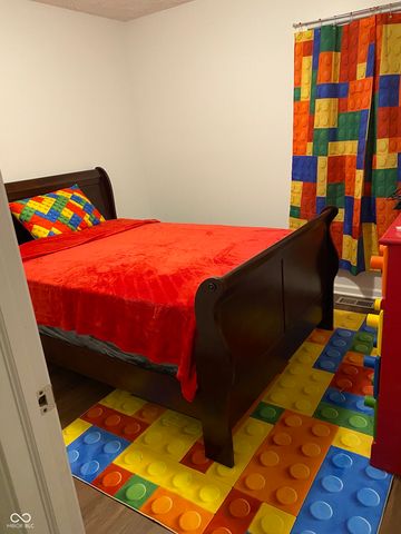 2042 Columbia Avenue, Indianapolis, IN 46202