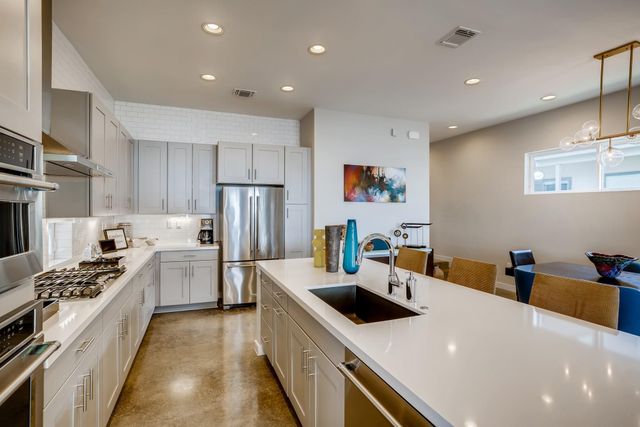 8507 Honeysuckle TRL, Austin, TX 78759