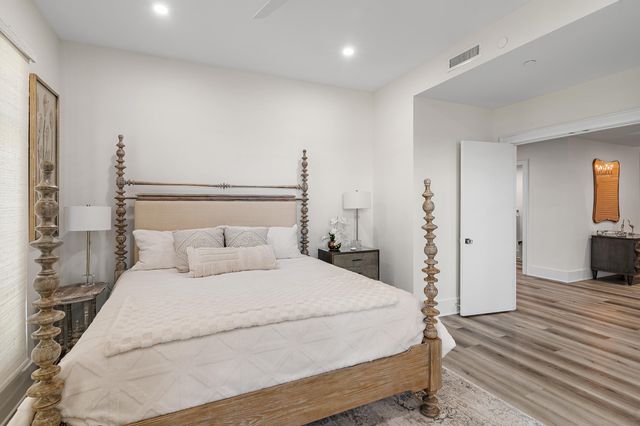 404 Kelly Plantation Drive 605, Destin, FL 32541