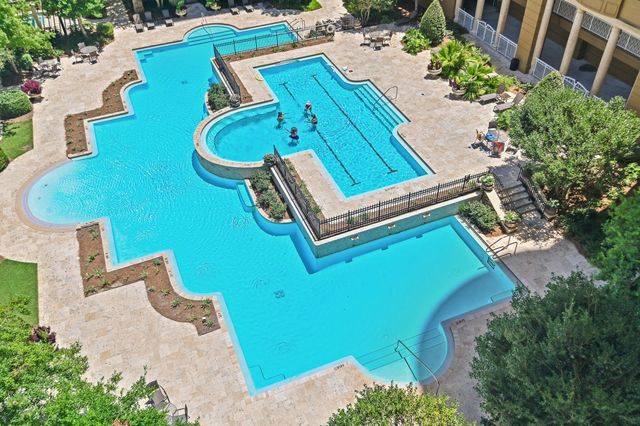 404 Kelly Plantation Drive 605, Destin, FL 32541