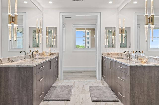 404 Kelly Plantation Drive 605, Destin, FL 32541