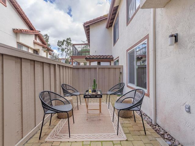 4080 Rosenda 210, San Diego, CA 92122