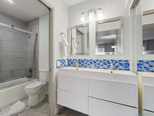 4080 Rosenda 210, San Diego, CA 92122
