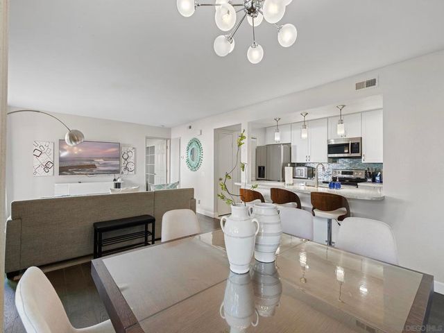 4080 Rosenda 210, San Diego, CA 92122