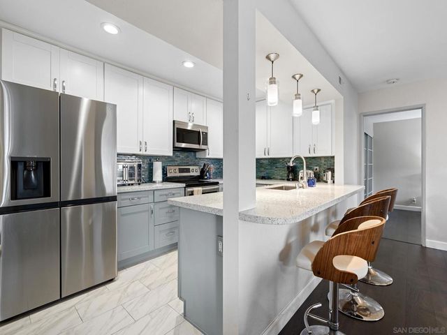 4080 Rosenda 210, San Diego, CA 92122