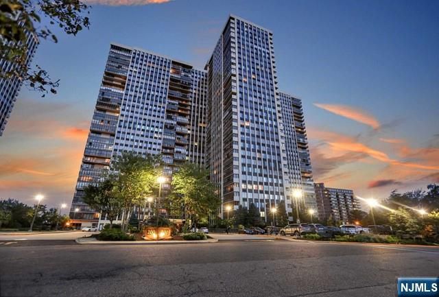 200 Winston Drive 3102, Cliffside Park, NJ 07010