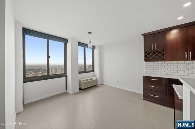 200 Winston Drive 3102, Cliffside Park, NJ 07010