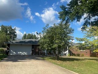 759 West Kingsley Street, Springfield, MO 65807