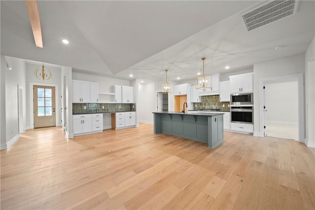 1130 Canyon Maple Street, Centerton, AR 72719