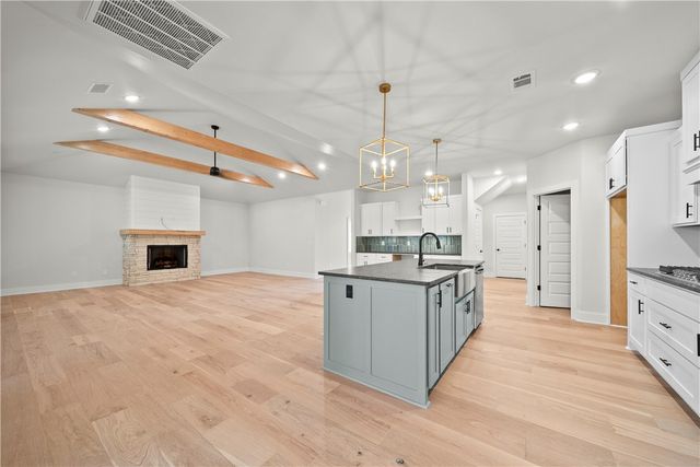 1130 Canyon Maple Street, Centerton, AR 72719