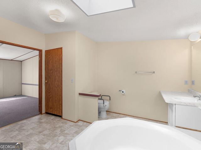 245 Brooks Road, Jackson, GA 30233