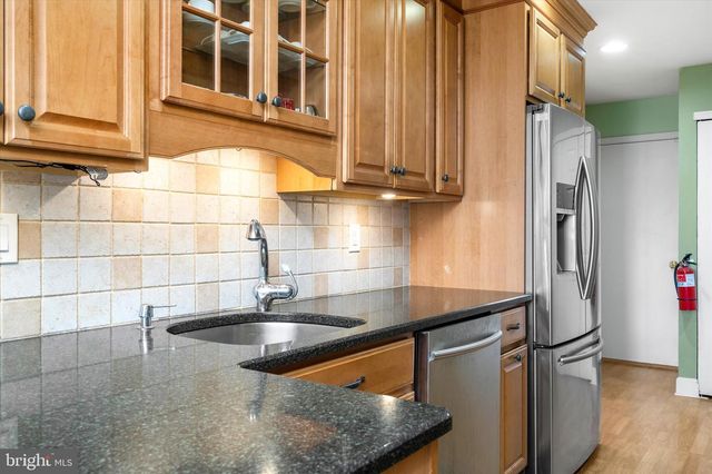 31-D CHICOPEE DR, Princeton, NJ 08540
