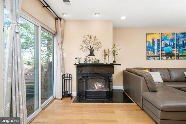 31-D CHICOPEE DR, Princeton, NJ 08540