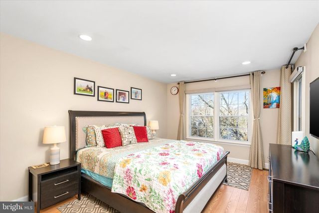 31-D CHICOPEE DR, Princeton, NJ 08540