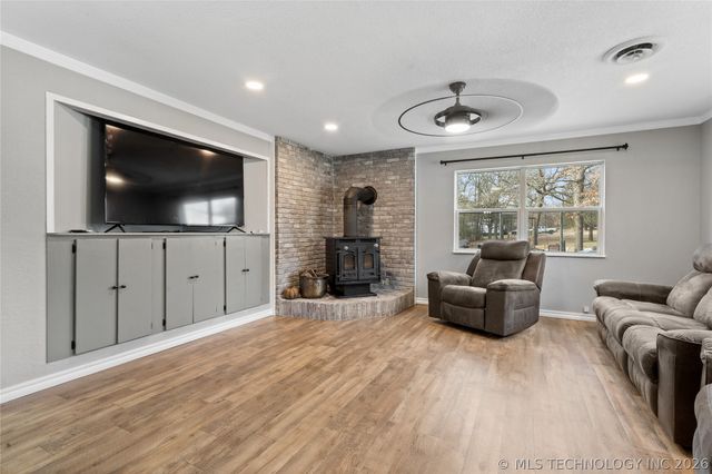 2584 Seminole, Sulphur, OK 73086