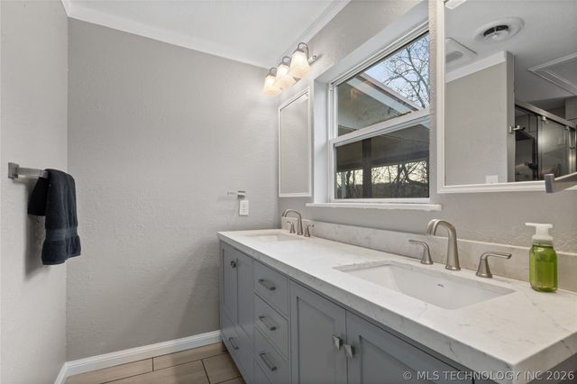 2584 Seminole, Sulphur, OK 73086