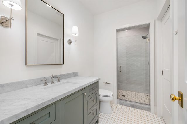 713 W 42nd Street, Houston, TX 77018