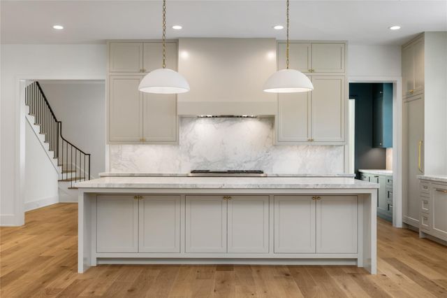 713 W 42nd Street, Houston, TX 77018