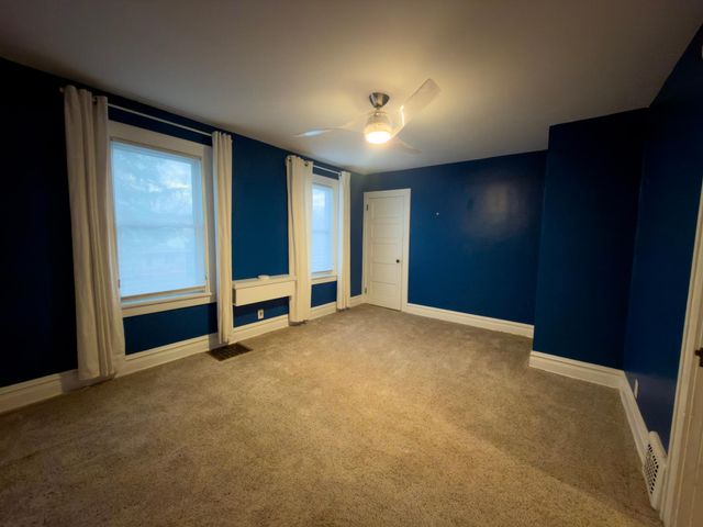 823 N 57th Avenue W, Duluth, MN 55807