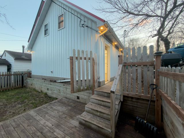 823 N 57th Avenue W, Duluth, MN 55807