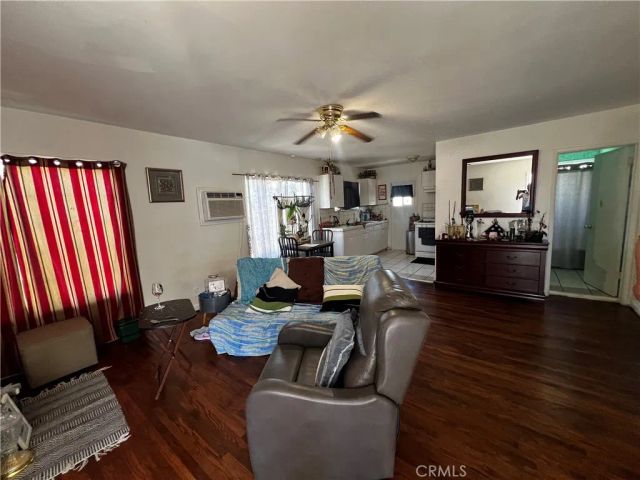 5354 De Roja, Woodland Hills, CA 91364