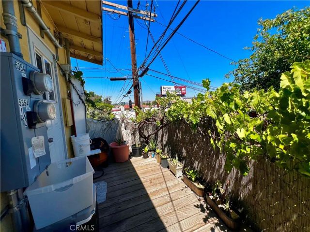 5354 De Roja, Woodland Hills, CA 91364