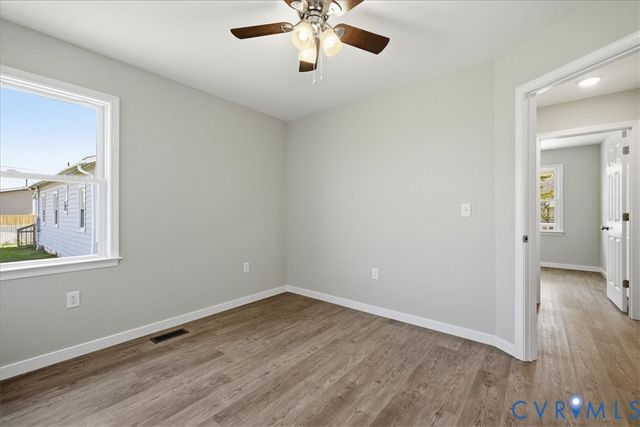 417 N 7th Ave, Hopewell, VA 23860