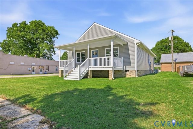 417 N 7th Ave, Hopewell, VA 23860