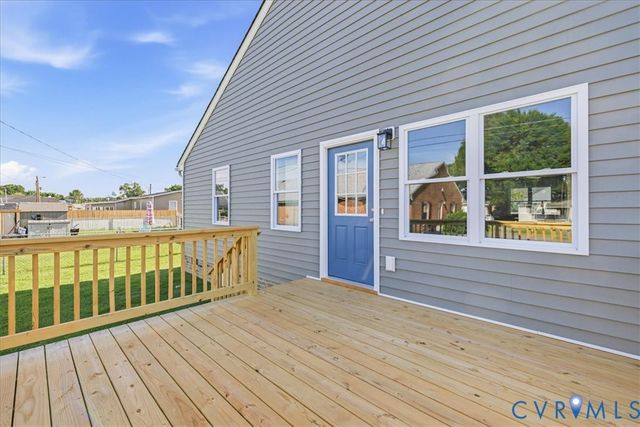417 N 7th Ave, Hopewell, VA 23860