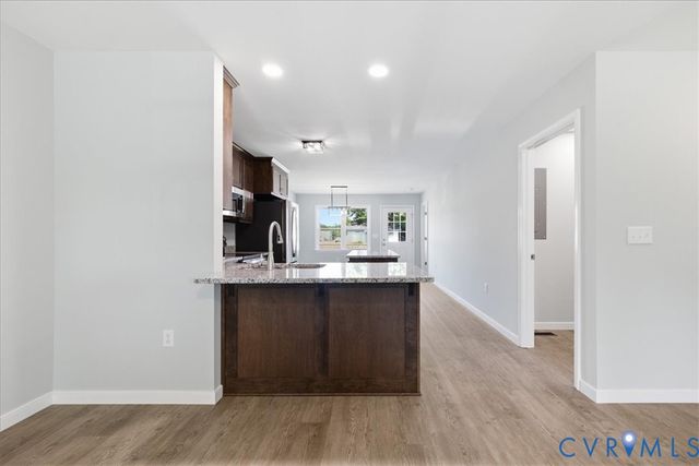417 N 7th Ave, Hopewell, VA 23860